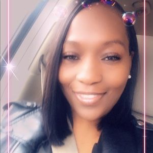 Meet your Posher, Janudas